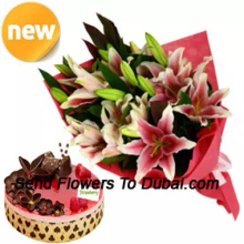 <b>Product Description</b><br><br>A Beautiful Hand Bunch Of Pink Lilies And 1 Kg Strawberry Cake<br><br><b>Delivery Information</b><br><br>* The design and packaging of the product can always vary and is subject to the availability of flowers and other products available at the time of delivery.<br><br>* The "Time selected is treated as a preference/request and is not a fixed time for delivery". We only guarantee delivery on a "Specified Date" and not within a specified "Time Frame".